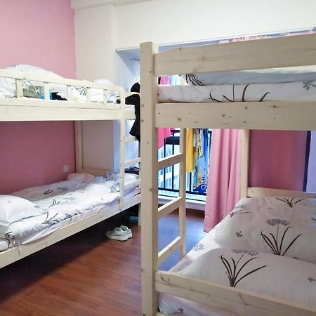 Yoyo Youth Apartment Гуанджоу Екстериор снимка
