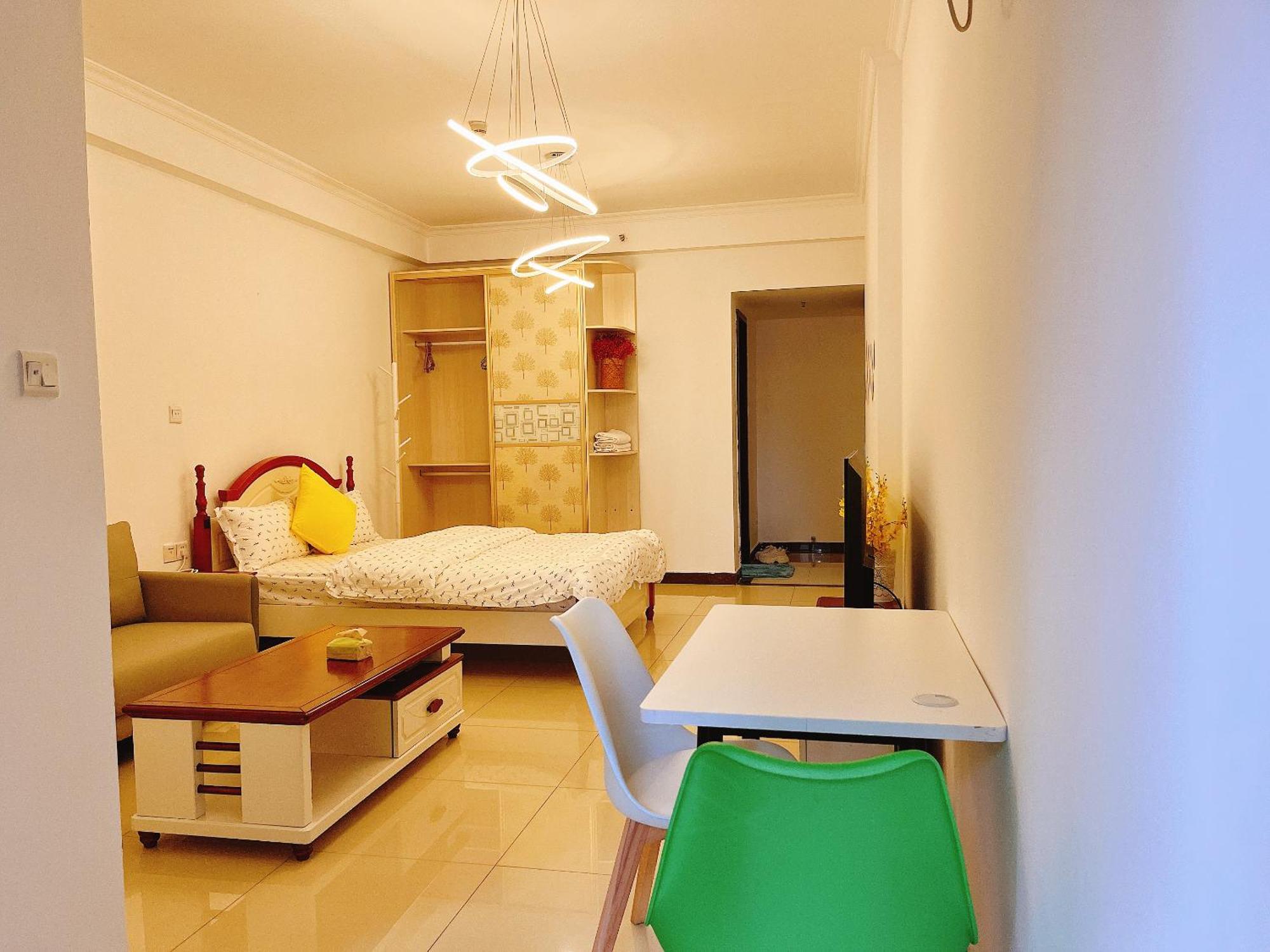 Yoyo Youth Apartment Гуанджоу Екстериор снимка