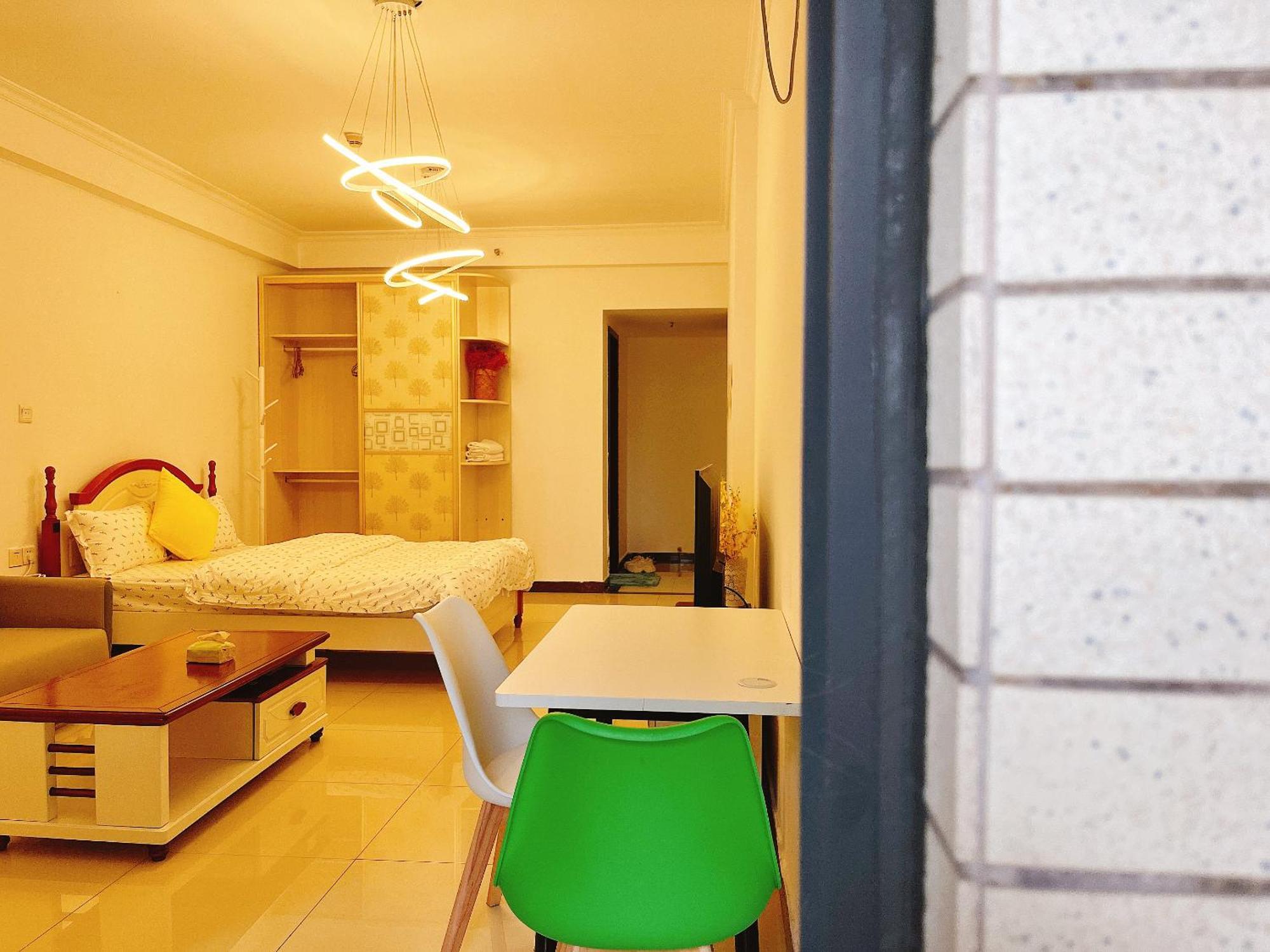 Yoyo Youth Apartment Гуанджоу Екстериор снимка
