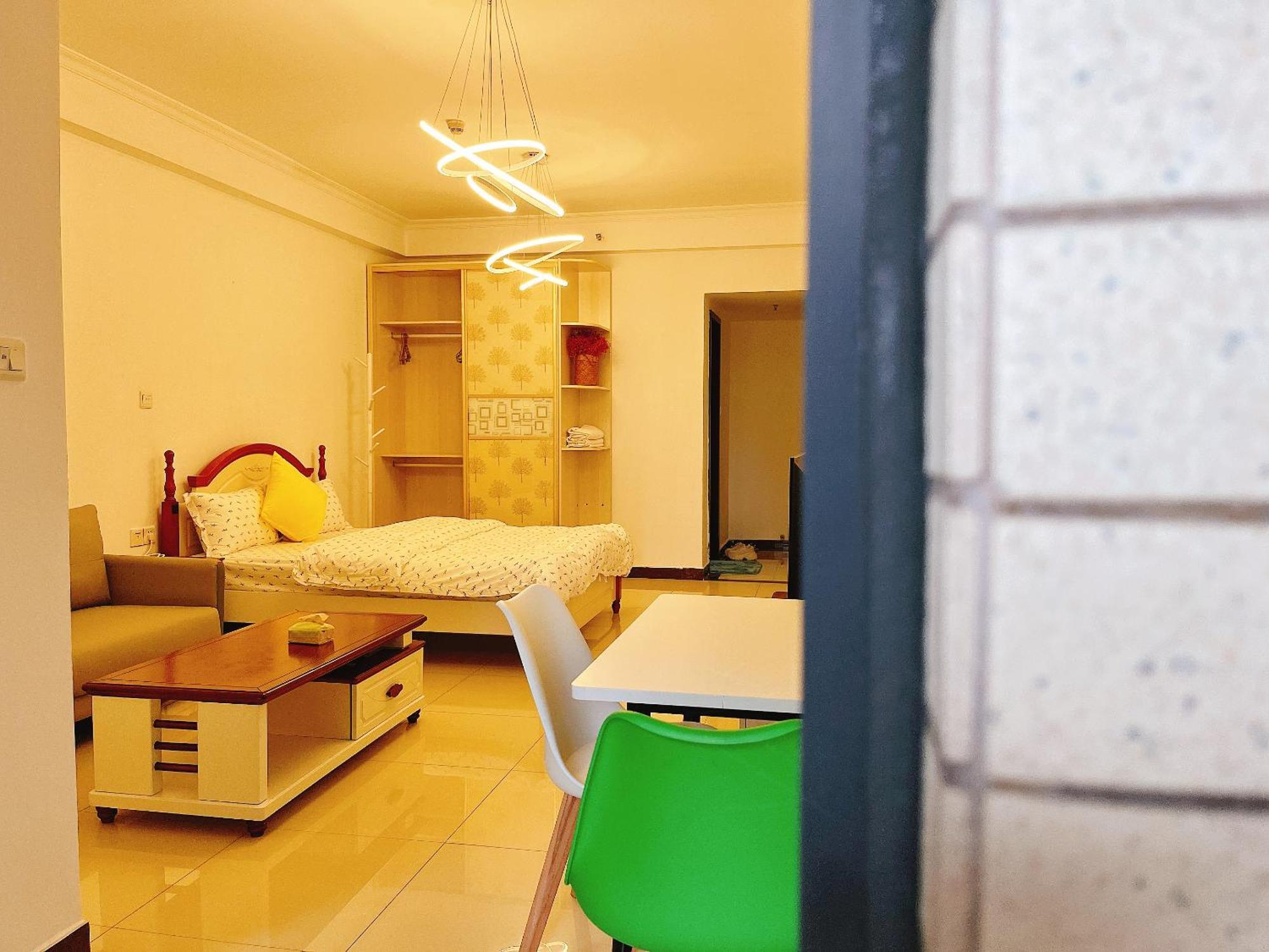 Yoyo Youth Apartment Гуанджоу Екстериор снимка