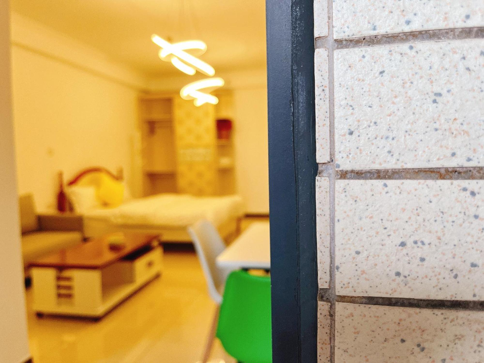 Yoyo Youth Apartment Гуанджоу Екстериор снимка