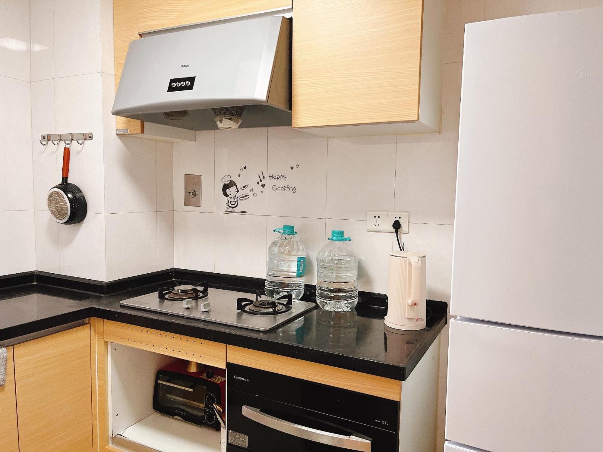 Yoyo Youth Apartment Гуанджоу Екстериор снимка