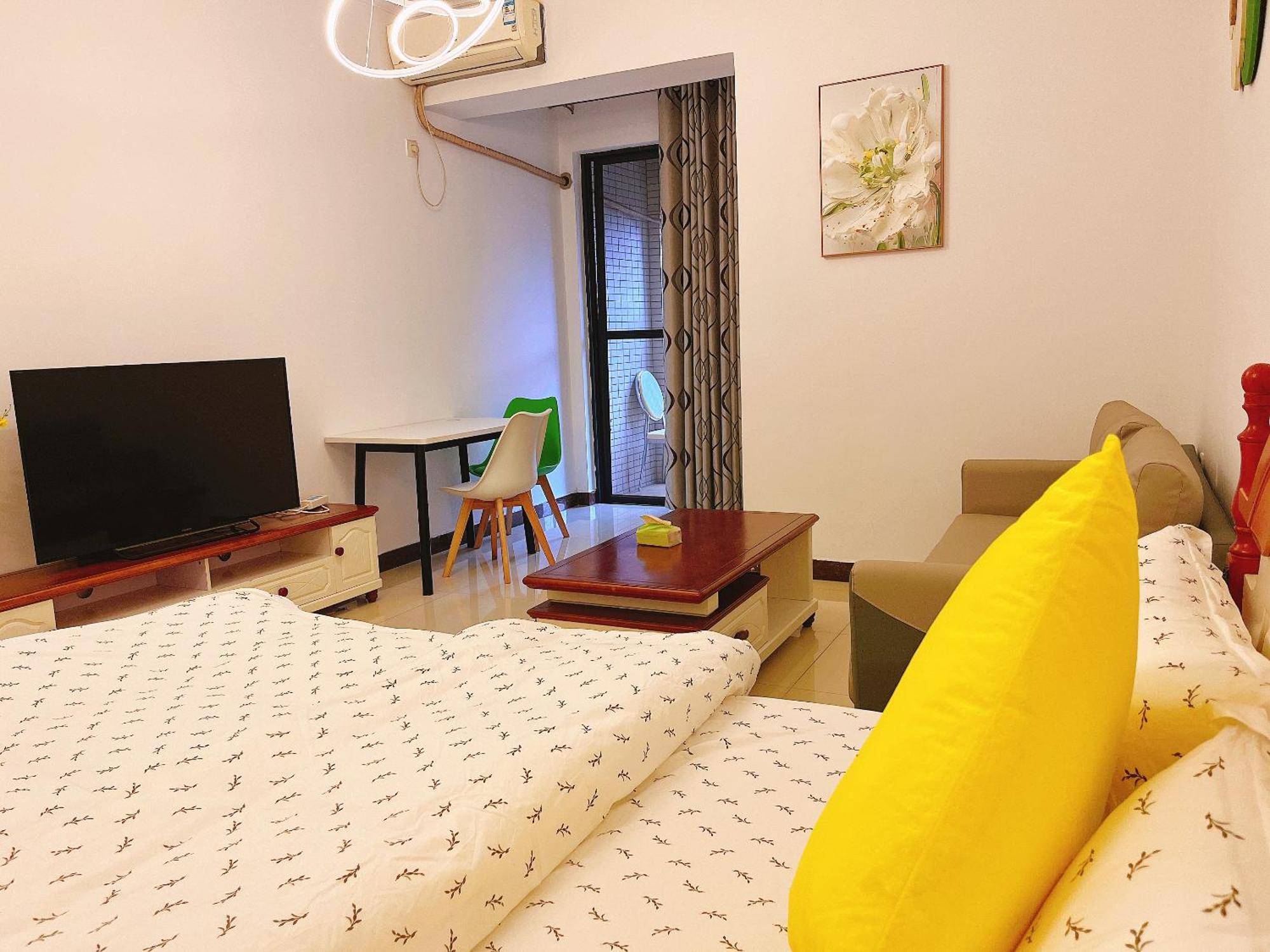 Yoyo Youth Apartment Гуанджоу Екстериор снимка